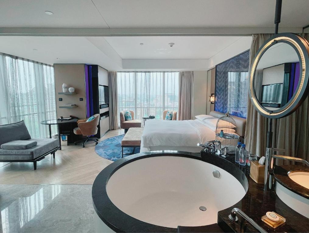 Sofitel Beijing Central - 第一轮的Magnifique家庭房包含迷你酒吧