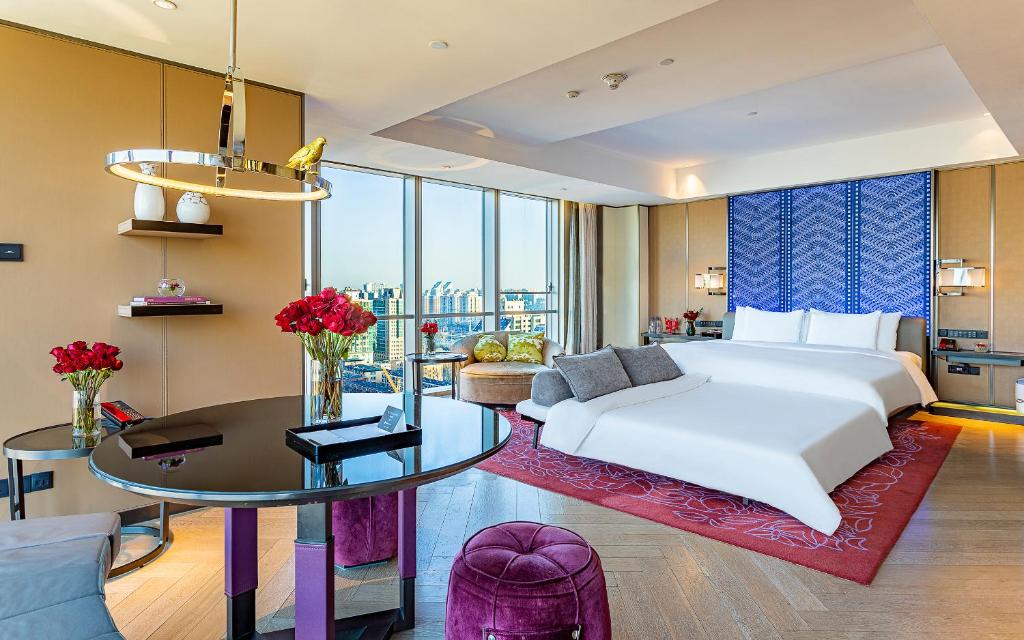 Sofitel Beijing Central - Prestige Family Suite套房包容性迷你酒吧