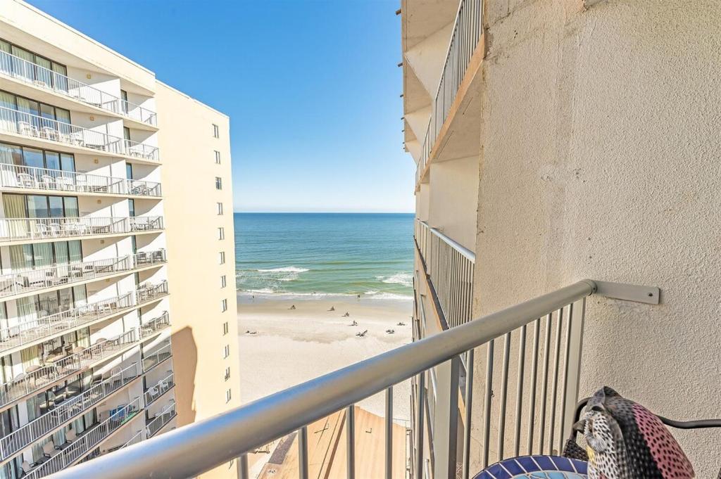 Amazing Ocean View Studio on The Golden Miles, Myrtle Beach (preços ...