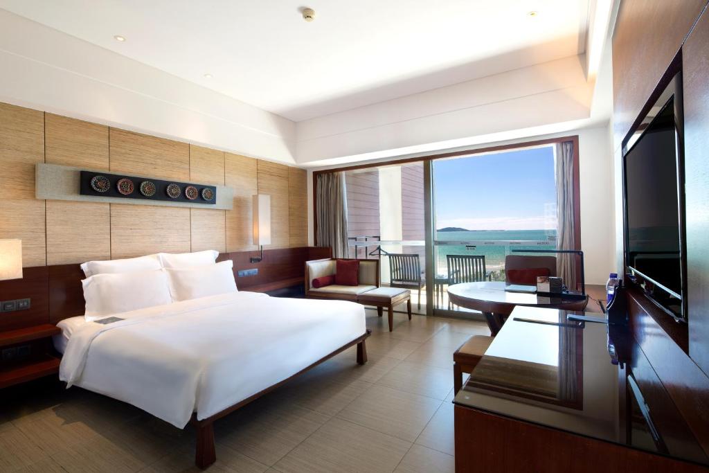 Pullman Oceanview Sanya Bay Resort & Spa - Grand Ocean View King