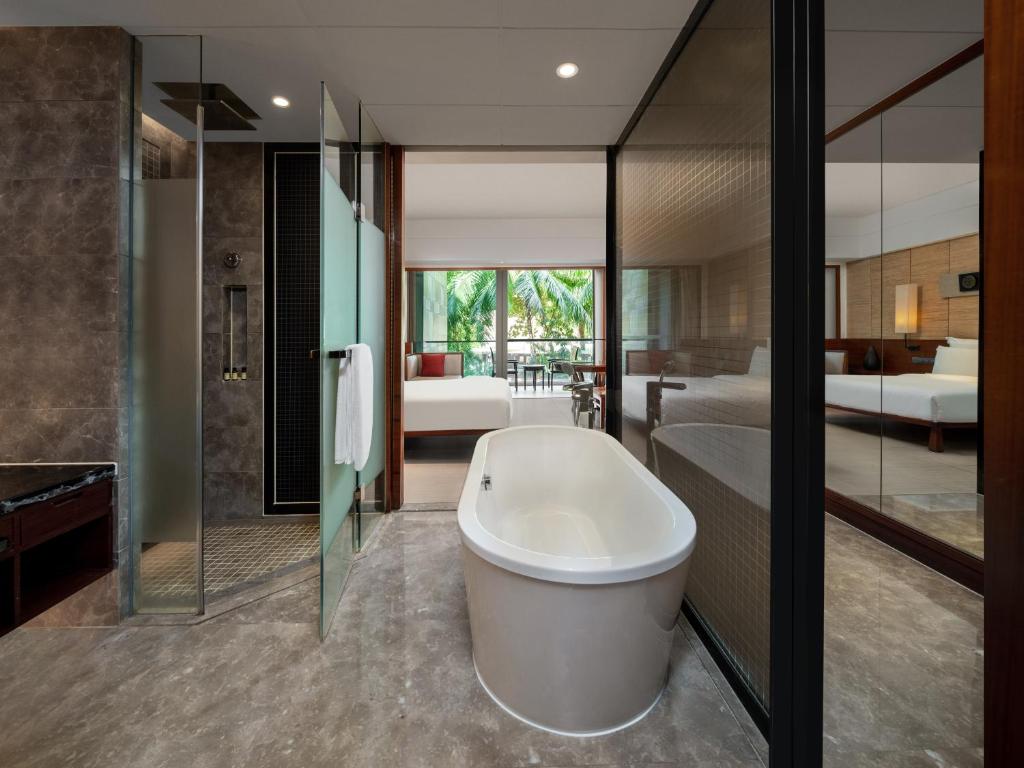 Pullman Oceanview Sanya Bay Resort & Spa - Vista Da Giardino Superiore Re