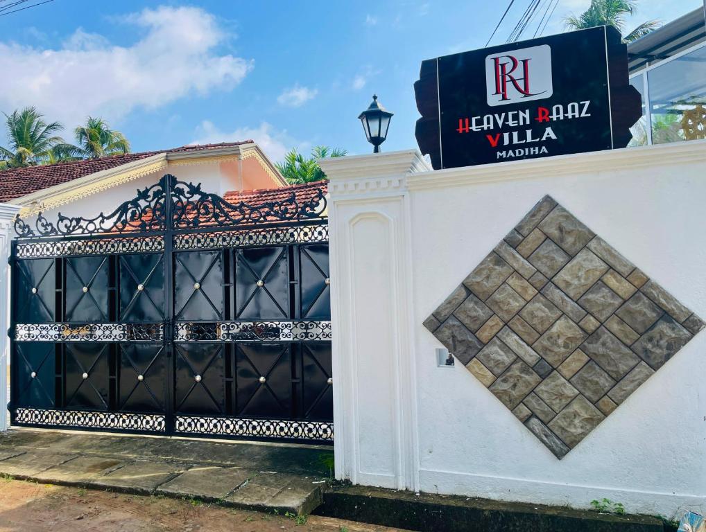 Certifikát, hodnocení, plakát nebo jiný dokument vystavený v ubytování HEAVEN RAAZ Villa