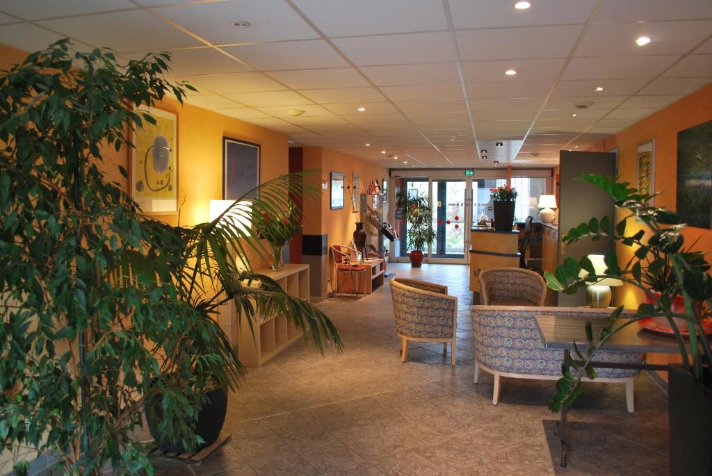 Foto dalla galleria di Hotel Tambourin a Vitry-le-François