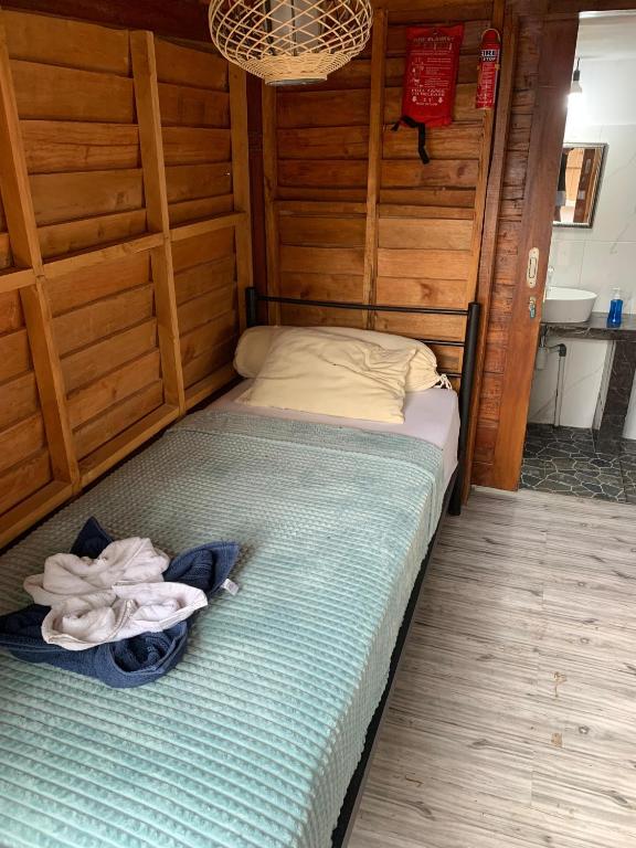 Postel nebo postele na pokoji v ubytování Gili Davidoff Upstairs Budget And Deluxe