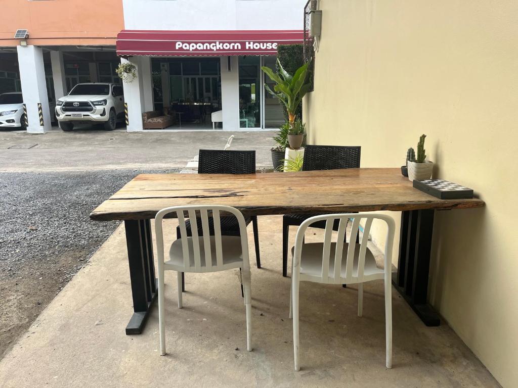 Fotografie z fotogalerie ubytování Papangkorn House v destinaci Surat Thani