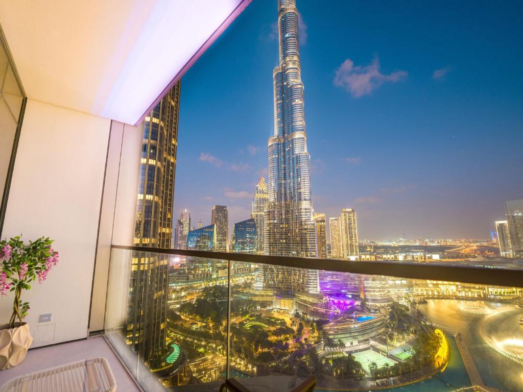 Nespecifikovaný výhled na destinaci Dubaj nebo výhled na město při pohledu z apartmánu