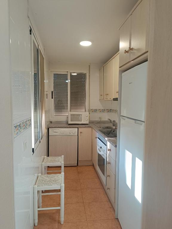Kuchyň nebo kuchyňský kout v ubytování Bahía de Vera Apartamento Luisa