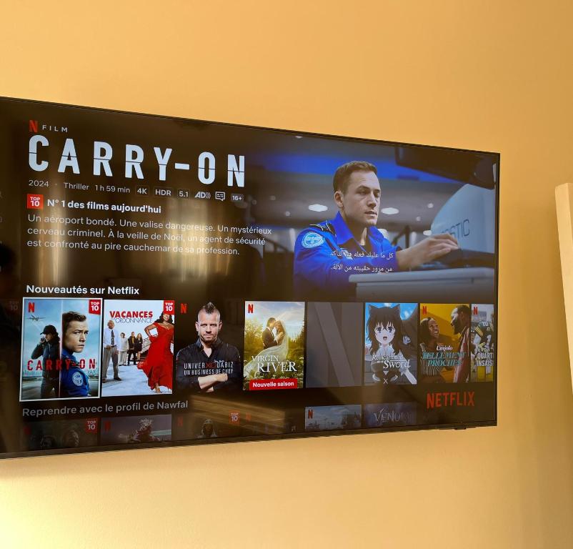 TV a/nebo společenská místnost v ubytování Villa a oued alien