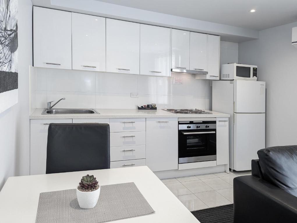 Apartments on Chapman - One-Bedroom Apartment
