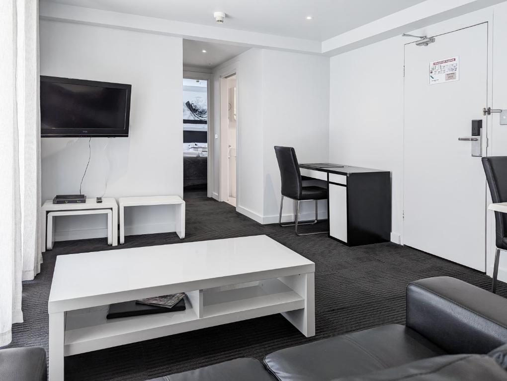 Apartments on Chapman - Resim 7