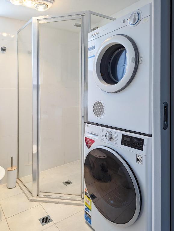 Apartments on Chapman - Resim 14