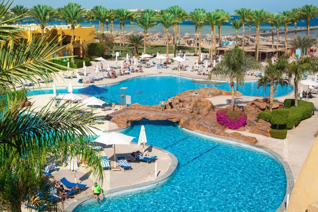Bazén v ubytování Stella Beach Resort & Spa, Makadi Bay nebo v jeho okolí