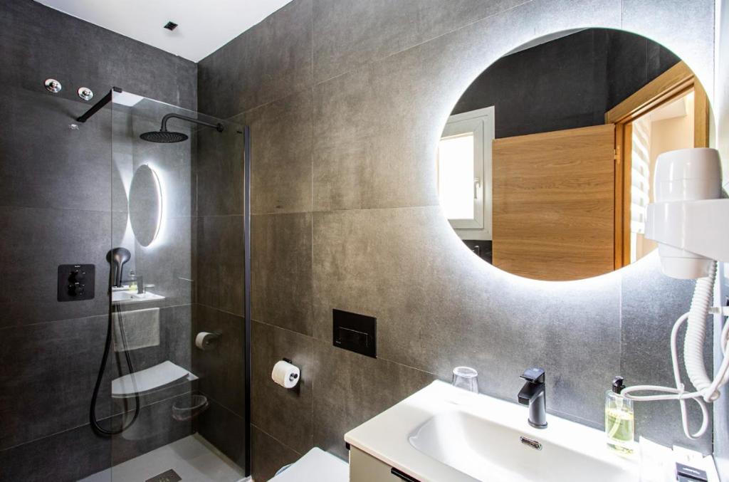 Negresco Gran Via - Resim 17