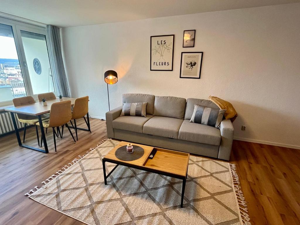 Χώρος καθιστικού στο E&M Living in Bad Neuenahr