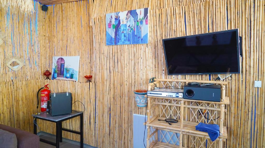 Μια τηλεόραση ή/και κέντρο ψυχαγωγίας στο Casa Barhoun