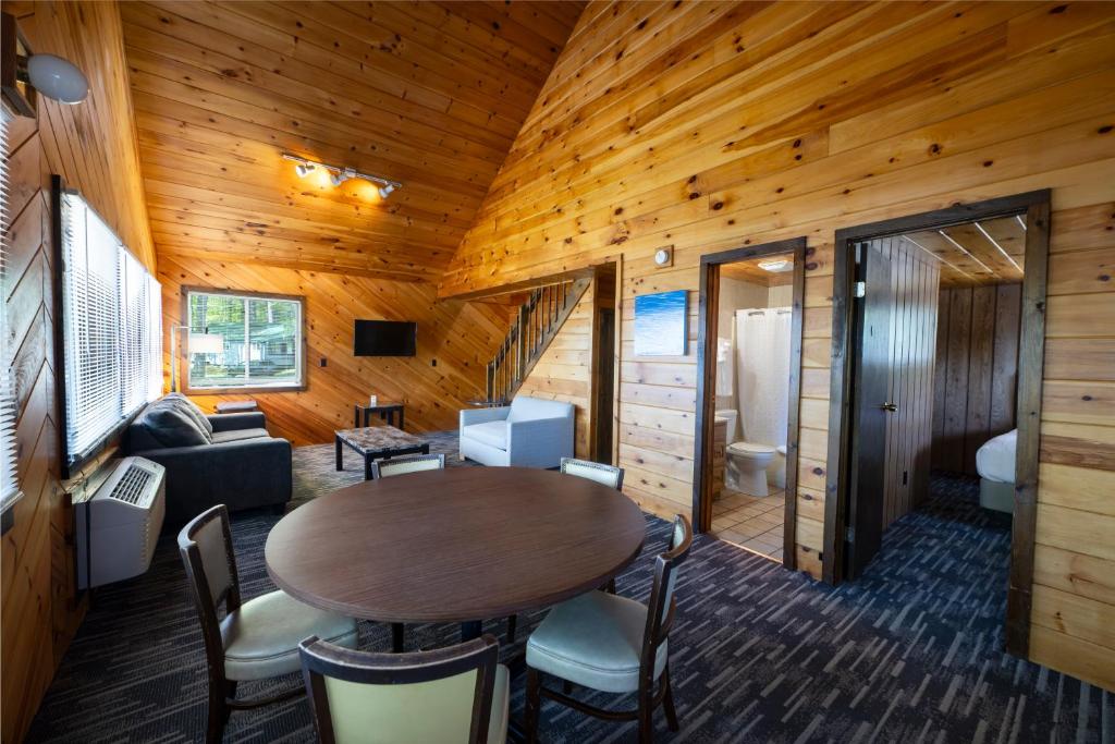 Depe Dene Lakeside Resort - Premier Chalet De Três Quartos