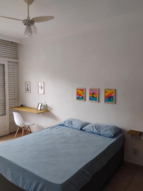 a bedroom with a bed and a ceiling fan at Projeto FZ Hospedagem in Salvador