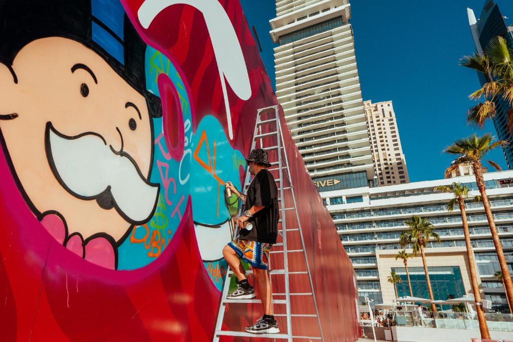 FIVE LUXE - Resim 22