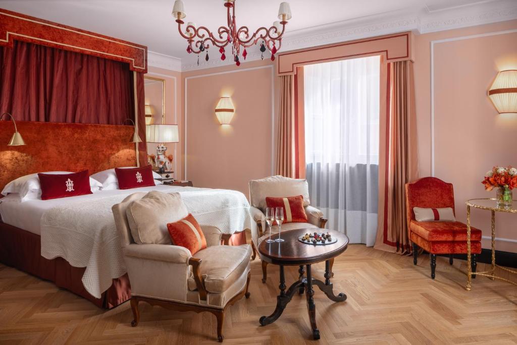 Postel nebo postele na pokoji v ubytování Hotel d’Inghilterra Roma – Starhotels Collezione