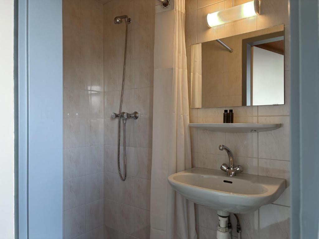 VISSERSLUST Rooms, Apartments and Houseboats - Studio With Garden View