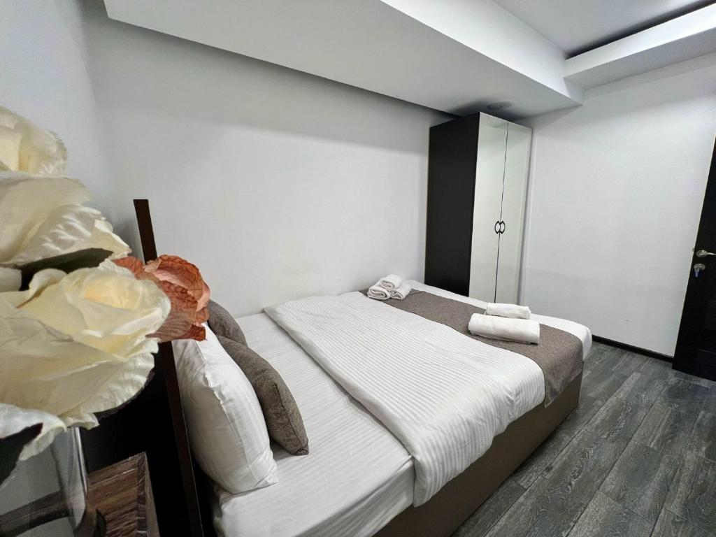 Postel nebo postele na pokoji v ubytování YVN Tumanyan Hotel