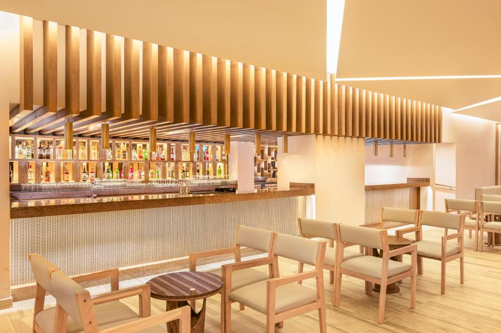 Lounge nebo bar v ubytování Royal Solaris Cancun - All Inclusive