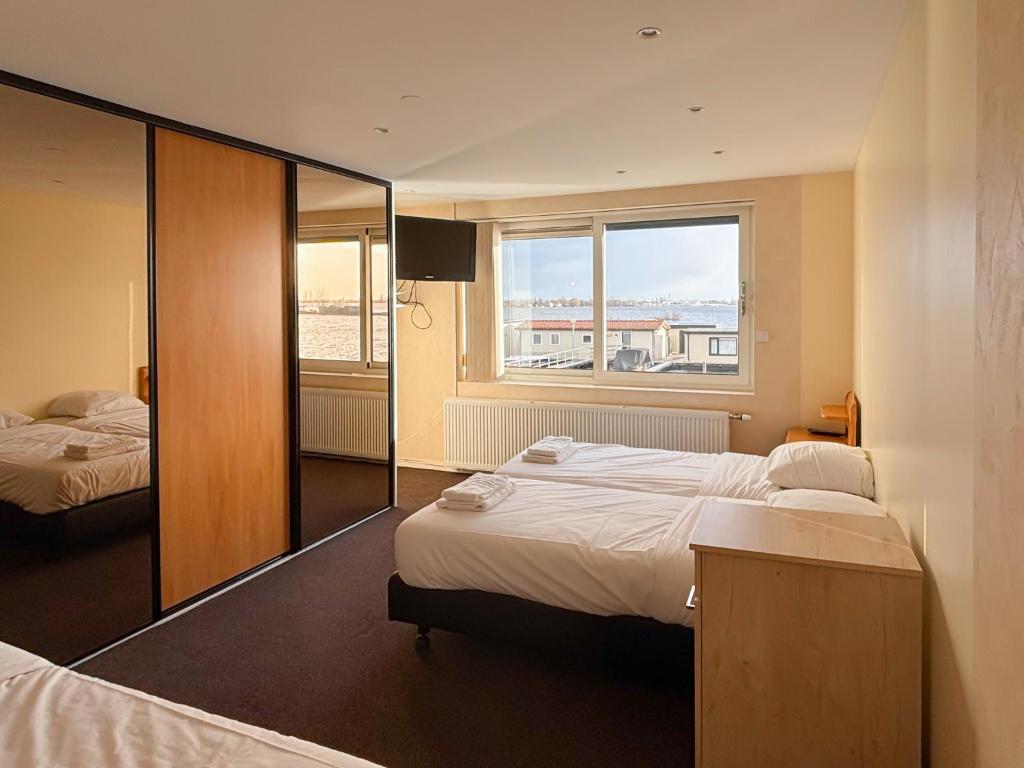 VISSERSLUST Rooms, Apartments and Houseboats - One-Bedroom Apartment