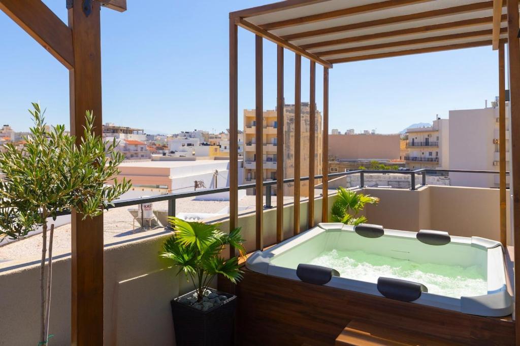 Isola modern loft -private jacuzzi