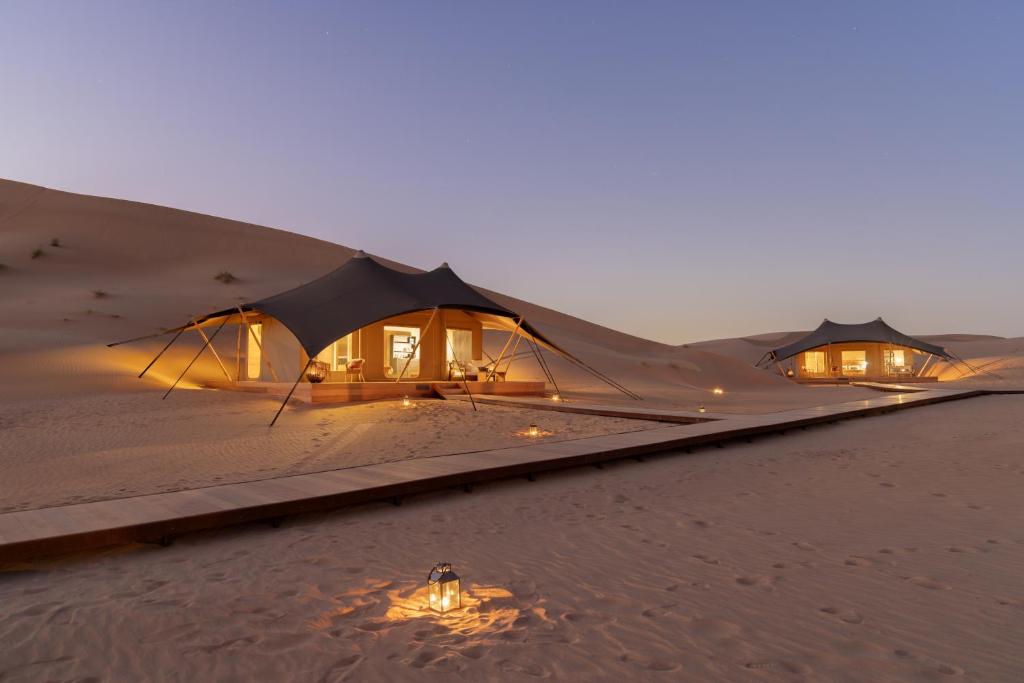 Příroda nedaleko luxury tent