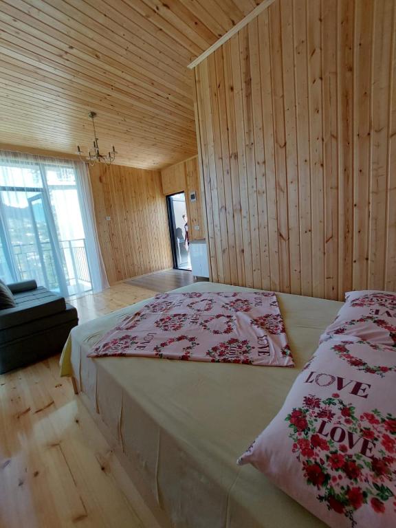Postel nebo postele na pokoji v ubytování Mtirala House