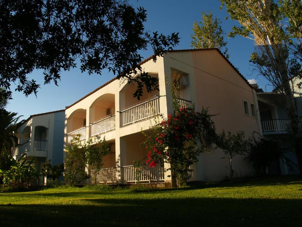 Budova, kde se aparthotel nachází