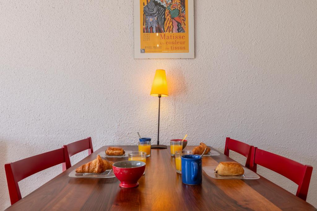 Jídlo v apartmánu nebo okolí