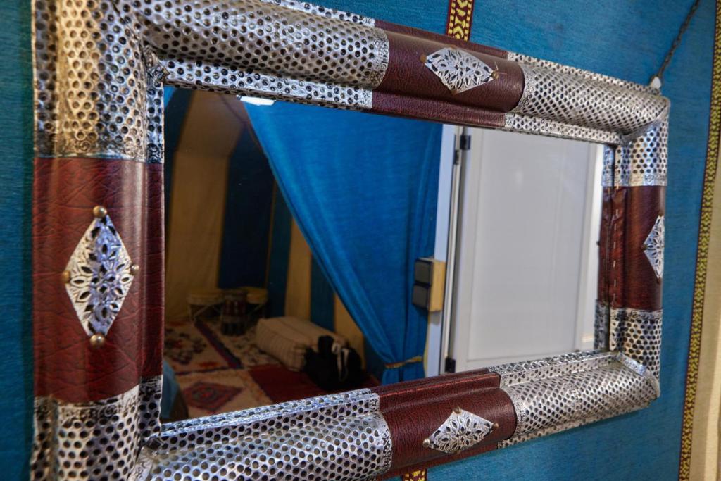 Postel nebo postele na pokoji v ubytování Desert Experience Glamping