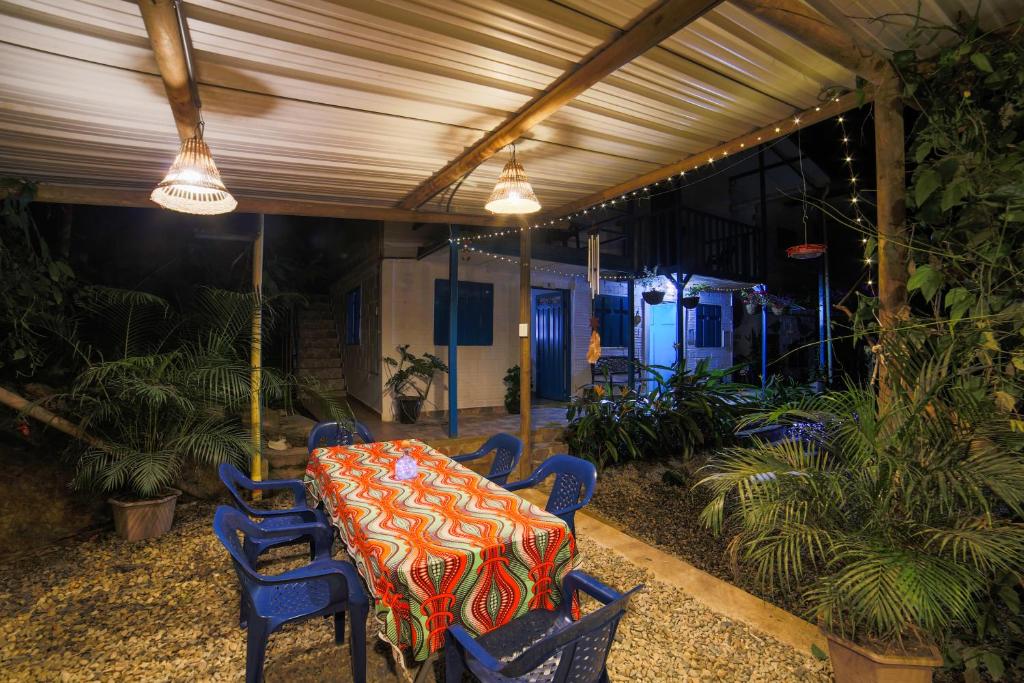 Taman di luar La Posada de las Aves