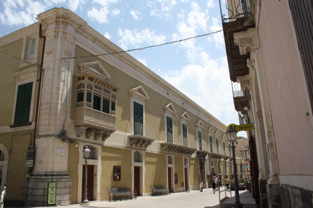 The building in which a panziókat is located