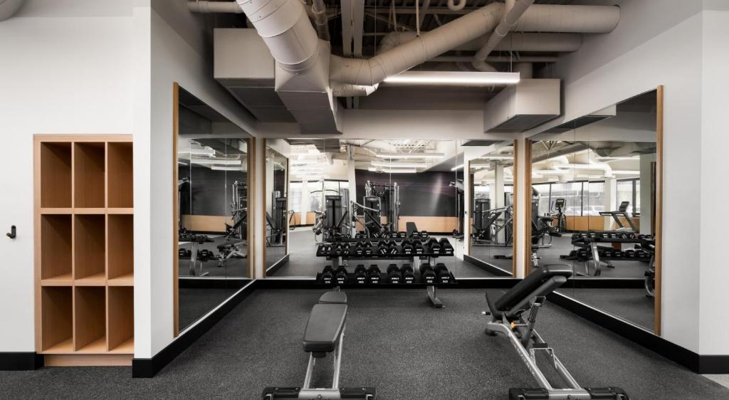 Fitness centrum a/nebo fitness zařízení v ubytování Sentral Alloy Midtown