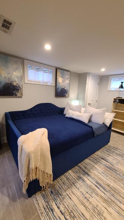 Beautiful Basement Suite & Outdoor Oasis photo