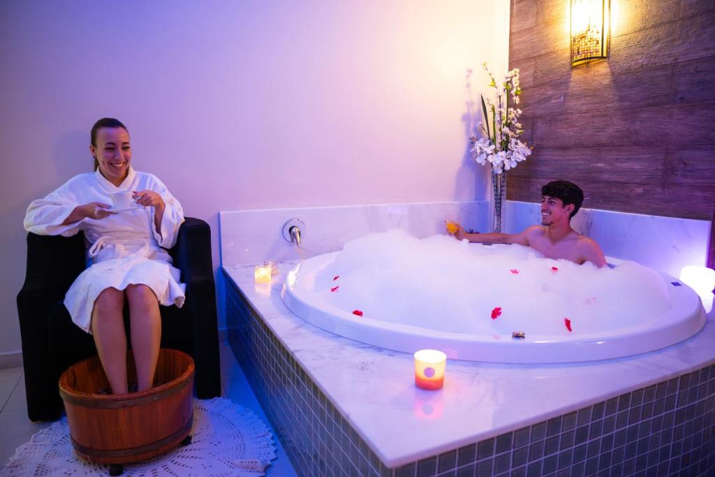 Hosté ubytování Nadai Confort Hotel e Spa