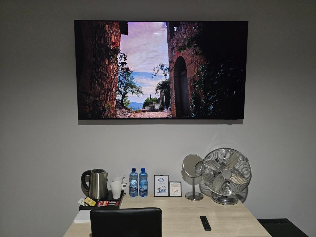 Dr Mandryk HOUSE - 18