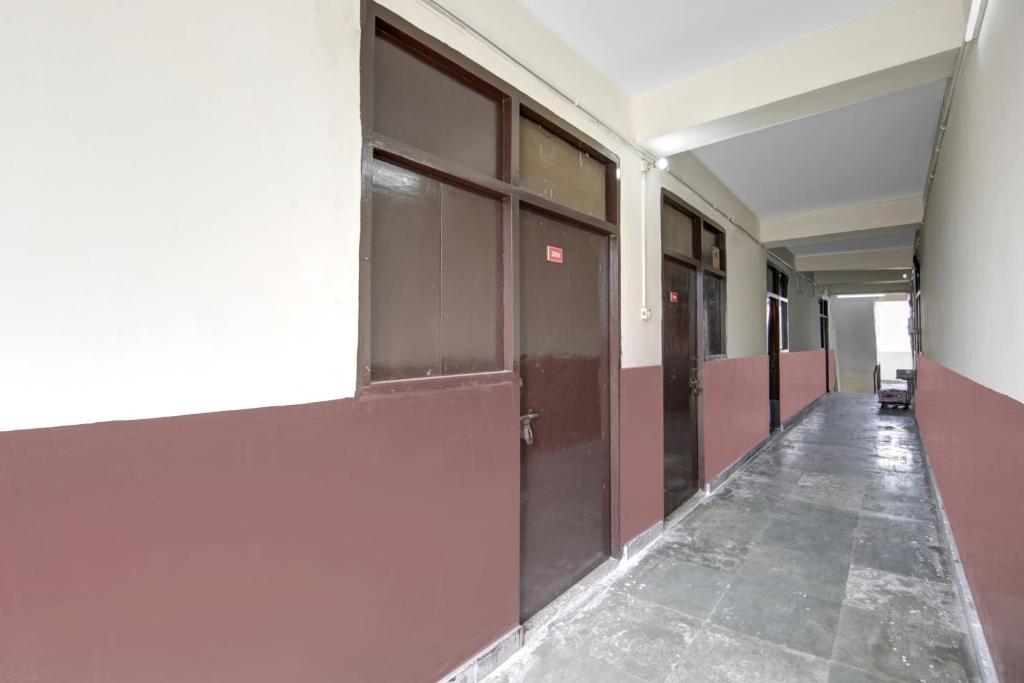 Fotografie z fotogalerie ubytování Hotel O Royal v destinaci Noida