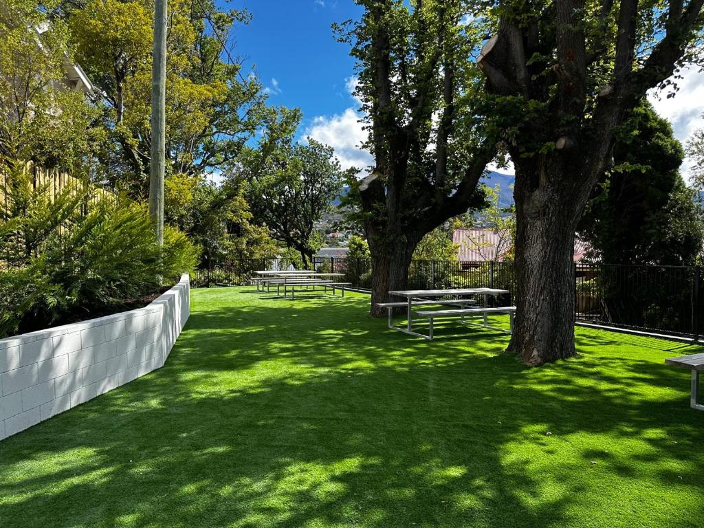 Graham Apartments - Resim 4