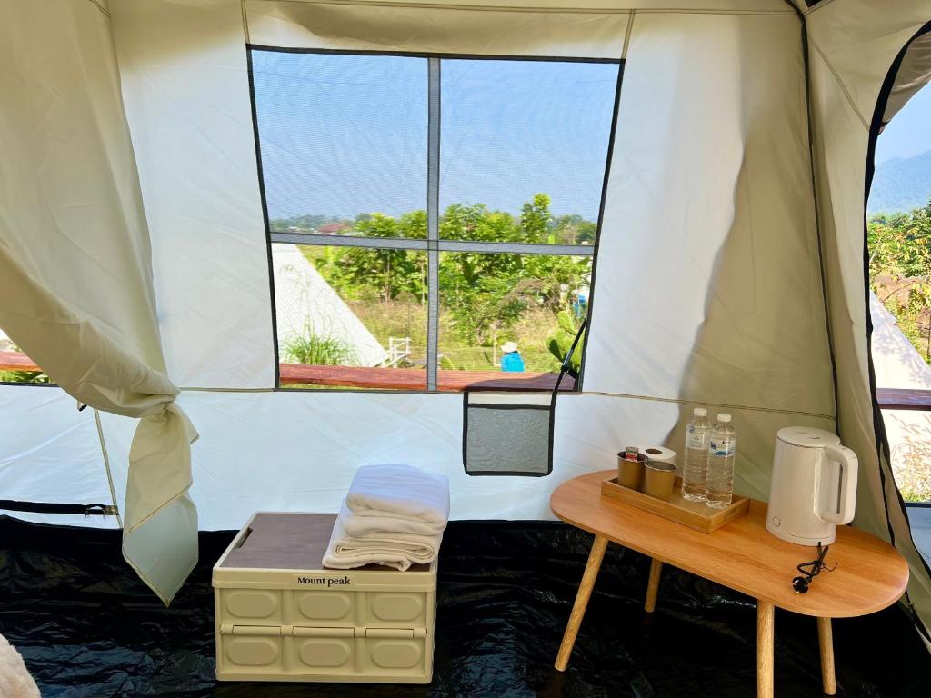 Balkón nebo terasa v ubytování Skyviewtent