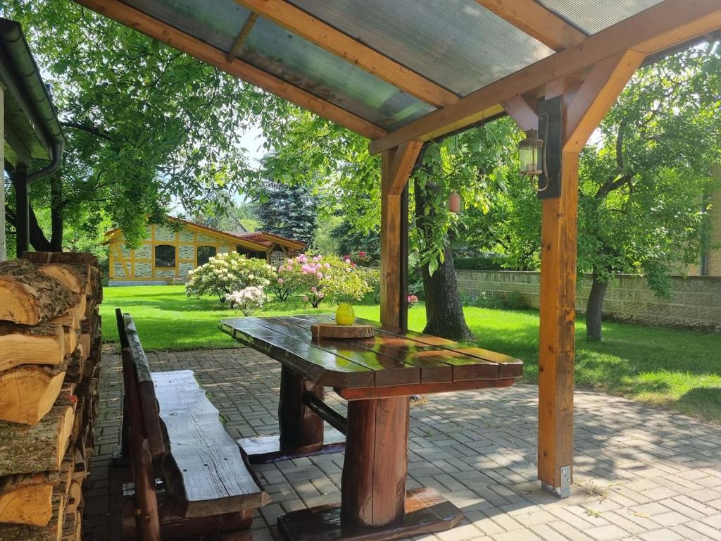 Κήπος έξω από το Ferienwohnung Nähe Berlin