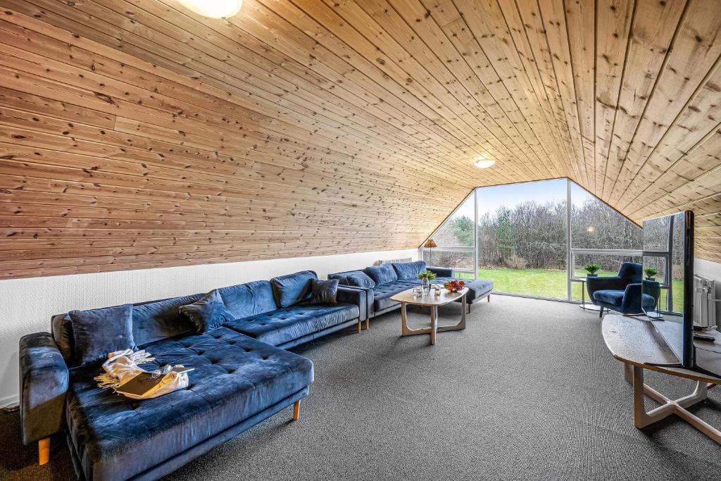 Posezení v ubytování Large Pool House For 20 People, Where Hunting Is Allowed In The Adjacent Forest,
