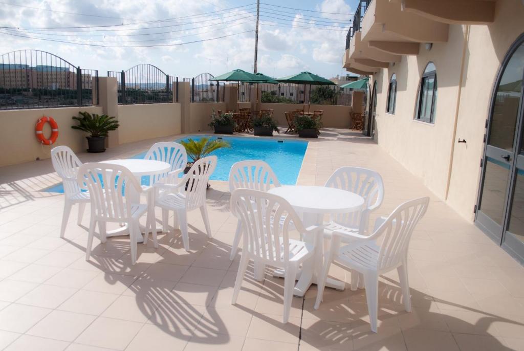 Bazén v ubytování Hotel Kappara nebo v jeho okolí