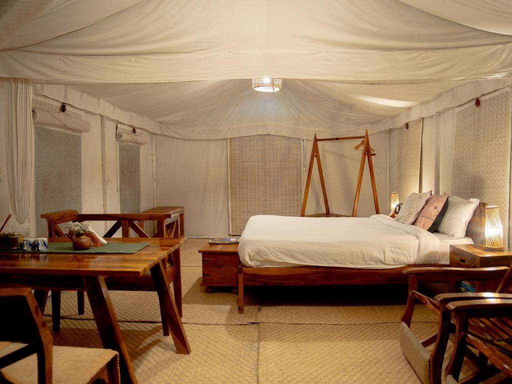 Postel nebo postele na pokoji v ubytování Nayalap - Rural Himalayan Glamping