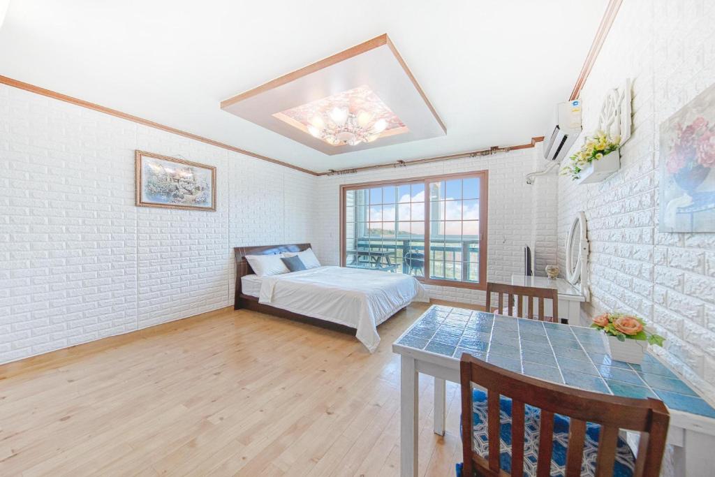 Ganghwa Ara Pension - Studio 1