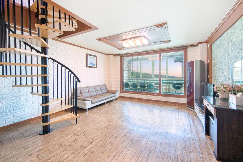Ganghwa Ara Pension - Studio 5