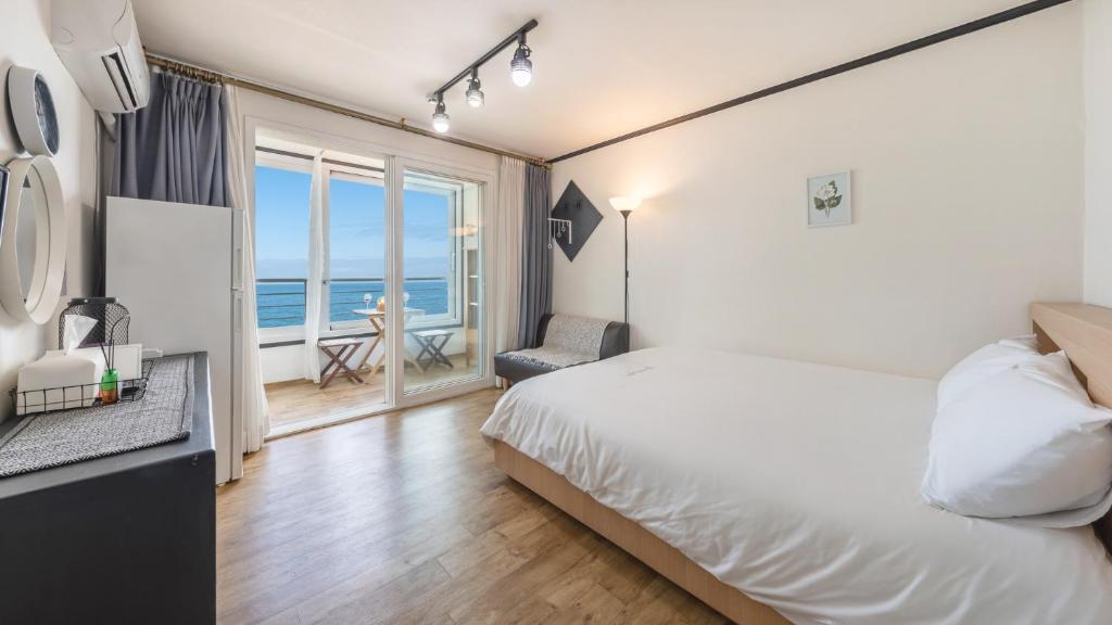 Yangyang Verit Pension - Studio 8