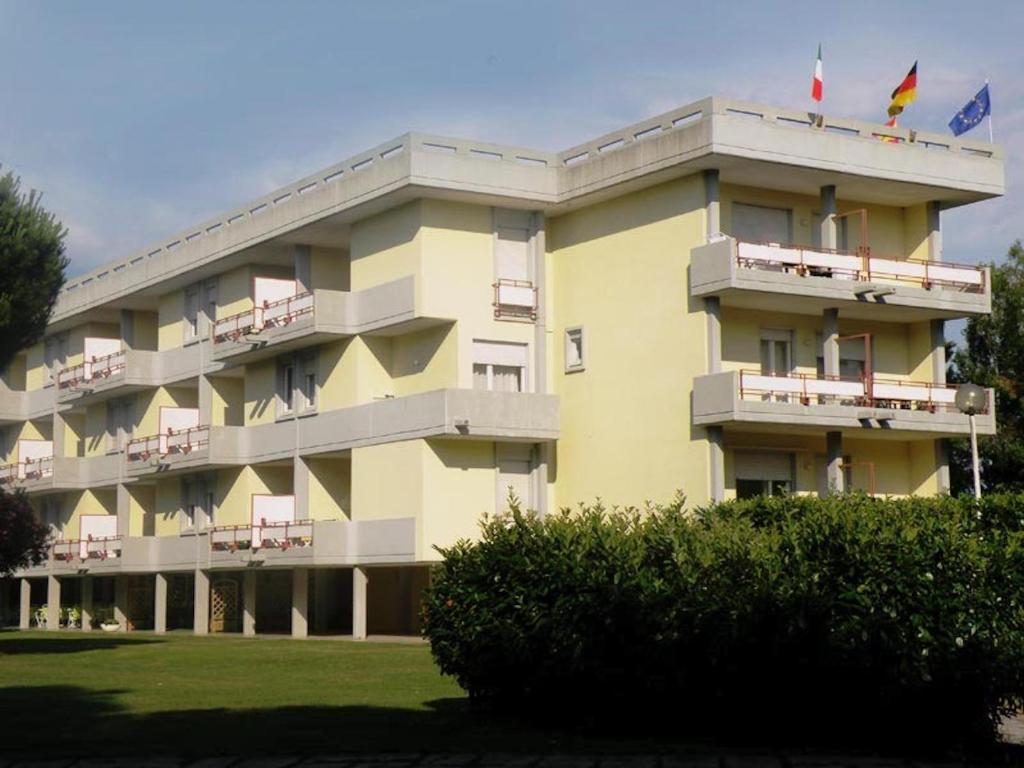 Budova, kde se aparthotel nachází
